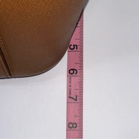 Michael Kors MK Tote Bag Jet Set Large Leather Pocket Color Luggage - Picture 15 of 16